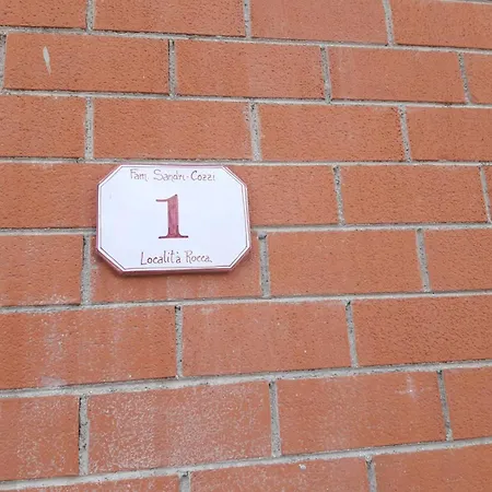 ゲストハウス Rocca *